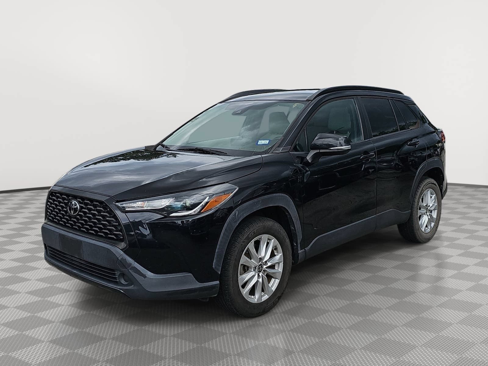Used 2022 Toyota Corolla Cross LE FWD image 4