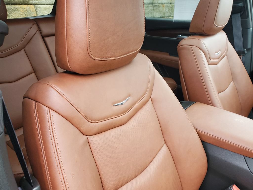 Certified 2026 Cadillac XT5 Sportv w/ LPO, Floor Liner Package AWD/4WD image 38