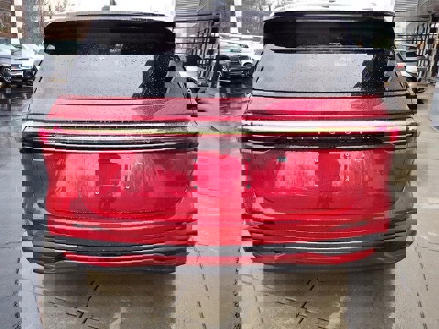 New 2026 Lincoln Nautilus Reserve image 4