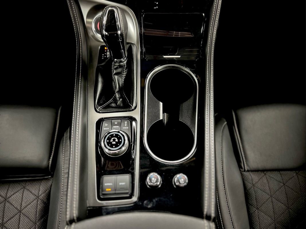 Used 2018 Nissan Maxima Platinum image 37