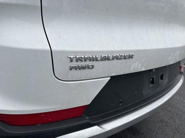 Used 2024 Chevrolet TrailBlazer LT w/ Convenience Package image 4