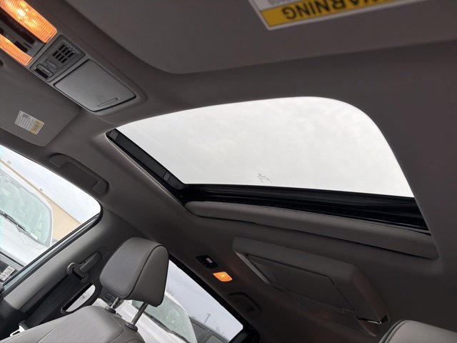 Used 2021 Honda Odyssey Elite image 24