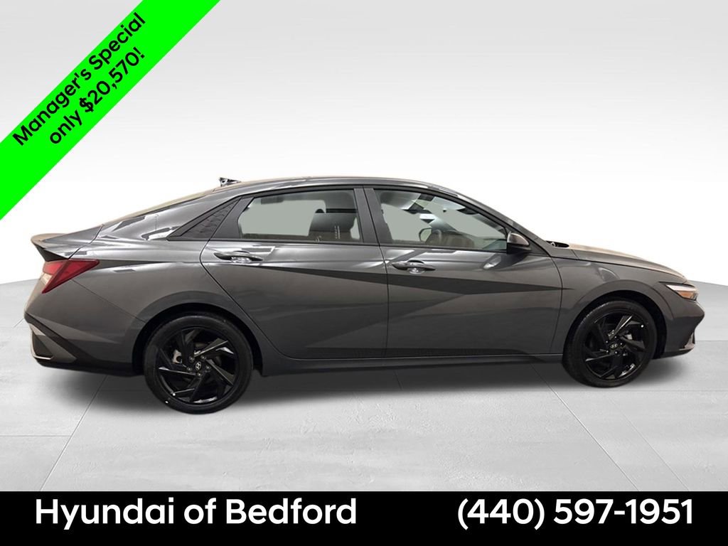 Certified 2026 Hyundai Elantra Sport w/ Cargo Package FWD image 4