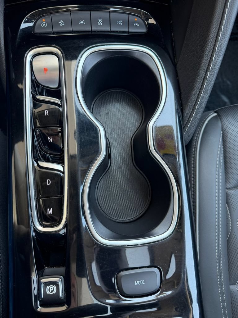 Used 2022 Buick Envision Avenir w/ Technology Package II AWD/4WD image 12