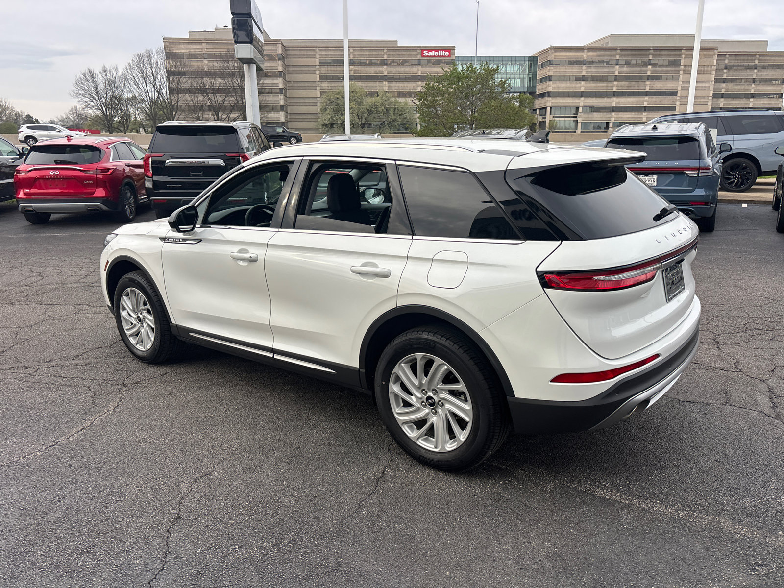 Certified 2022 Lincoln Corsair FWD image 5