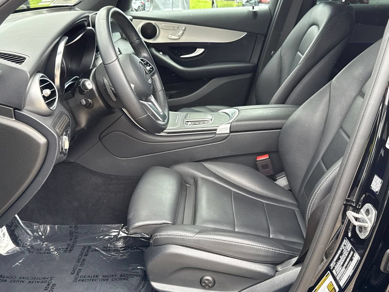 Used 2022 Mercedes-Benz GLC 300 w/ Multimedia Package Lite image 25