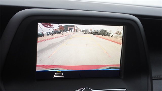Used 2020 Chevrolet Camaro LT image 18