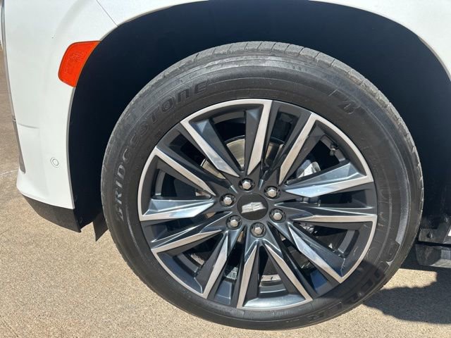 Used 2022 Cadillac Escalade Premium Luxury Platinum image 12