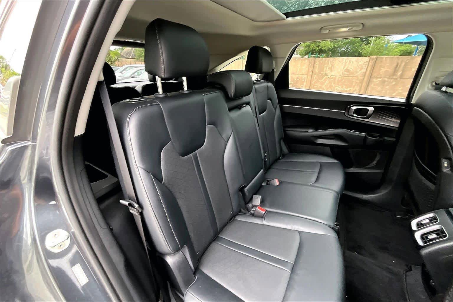 Used 2021 Kia Sorento S w/ Panoramic Sunroof Package AWD/4WD image 20
