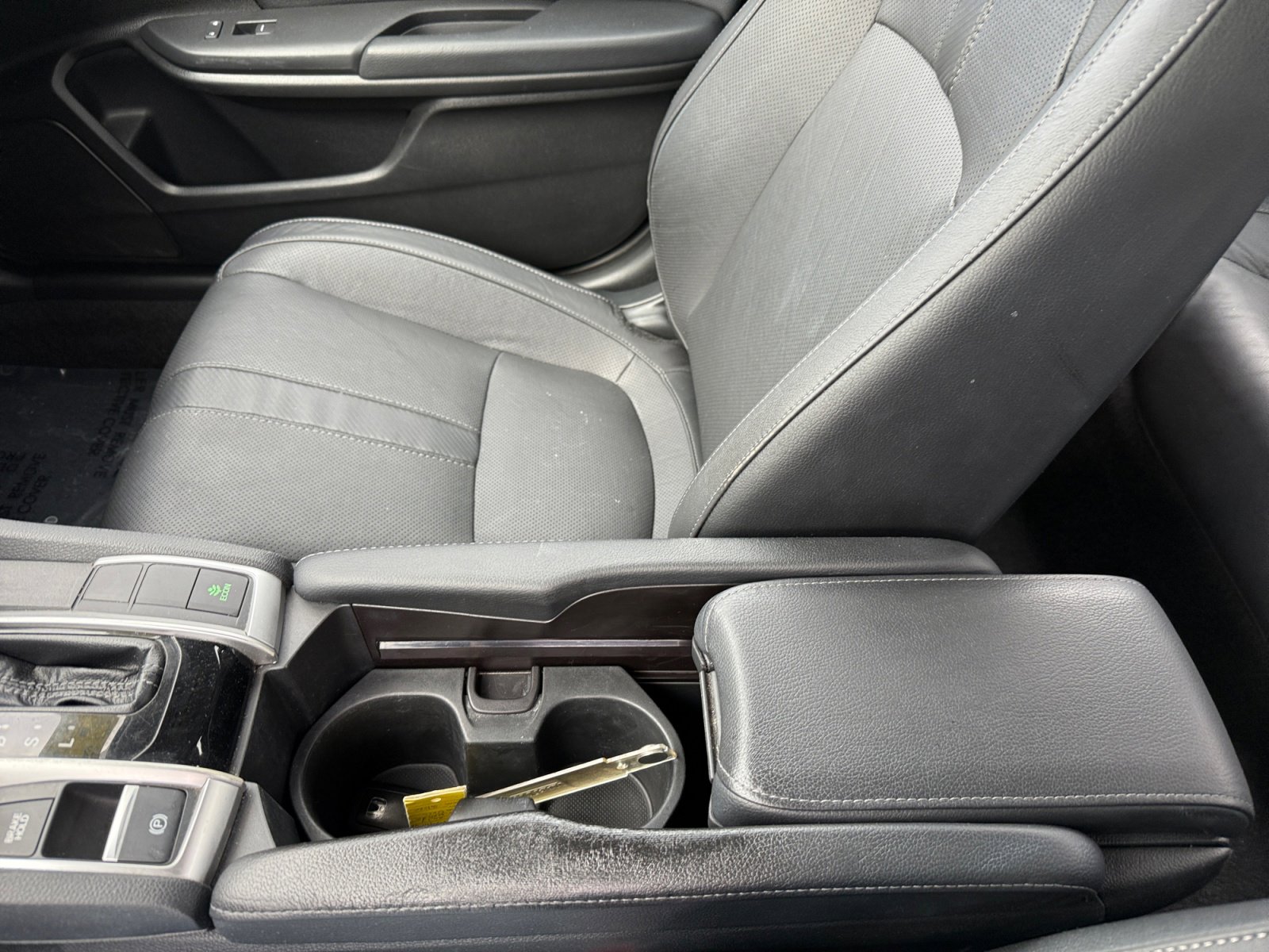 Used 2017 Honda Civic Touring image 14