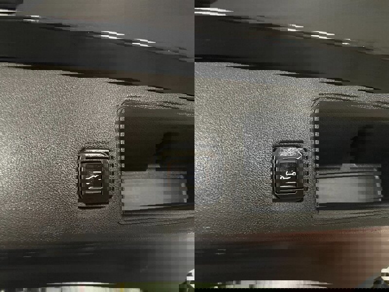 Used 2019 GMC Terrain SLT w/ Preferred Package image 28