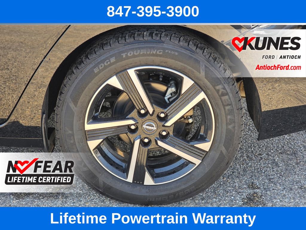 Used 2024 Nissan Sentra SV FWD image 11
