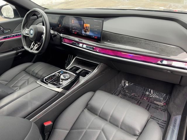 Certified 2024 BMW i7 xDrive60 image 14