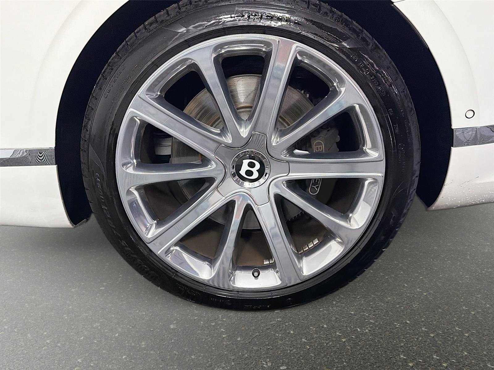 Used 2022 Bentley Continental GT AWD/4WD image 27