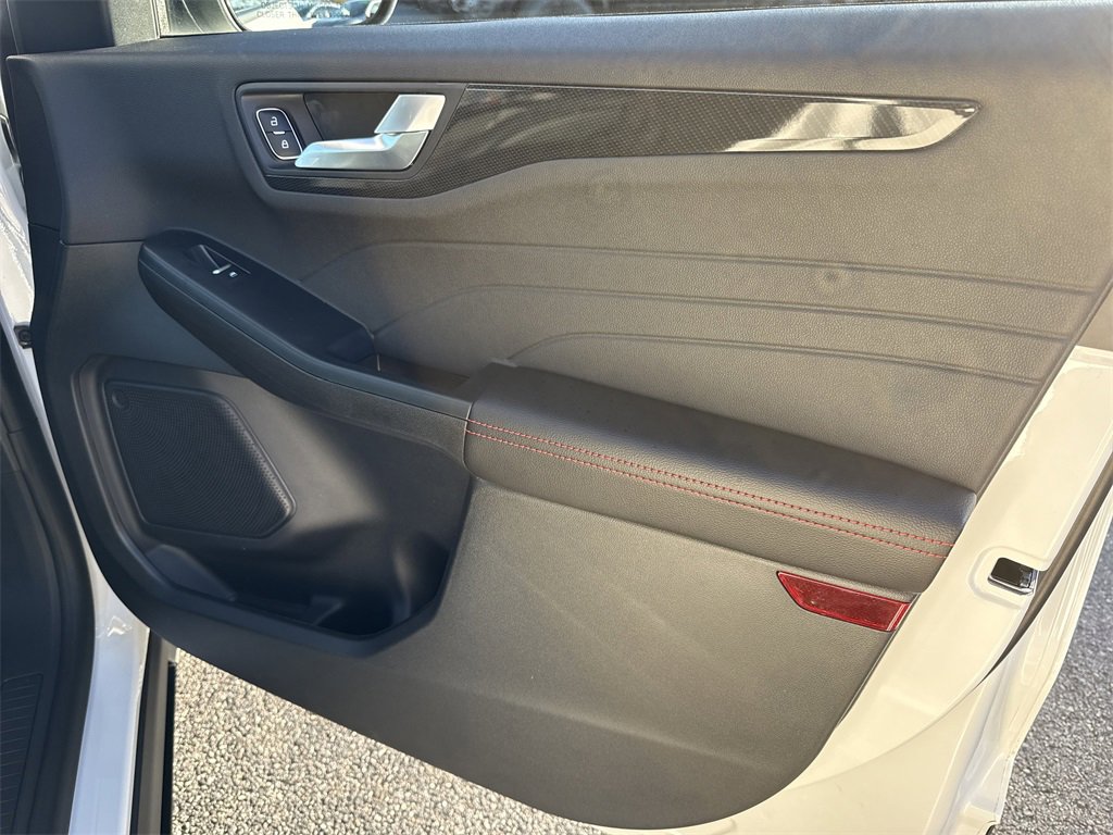 New 2026 Ford Escape ST-Line w/ Tech Pack #1 image 15