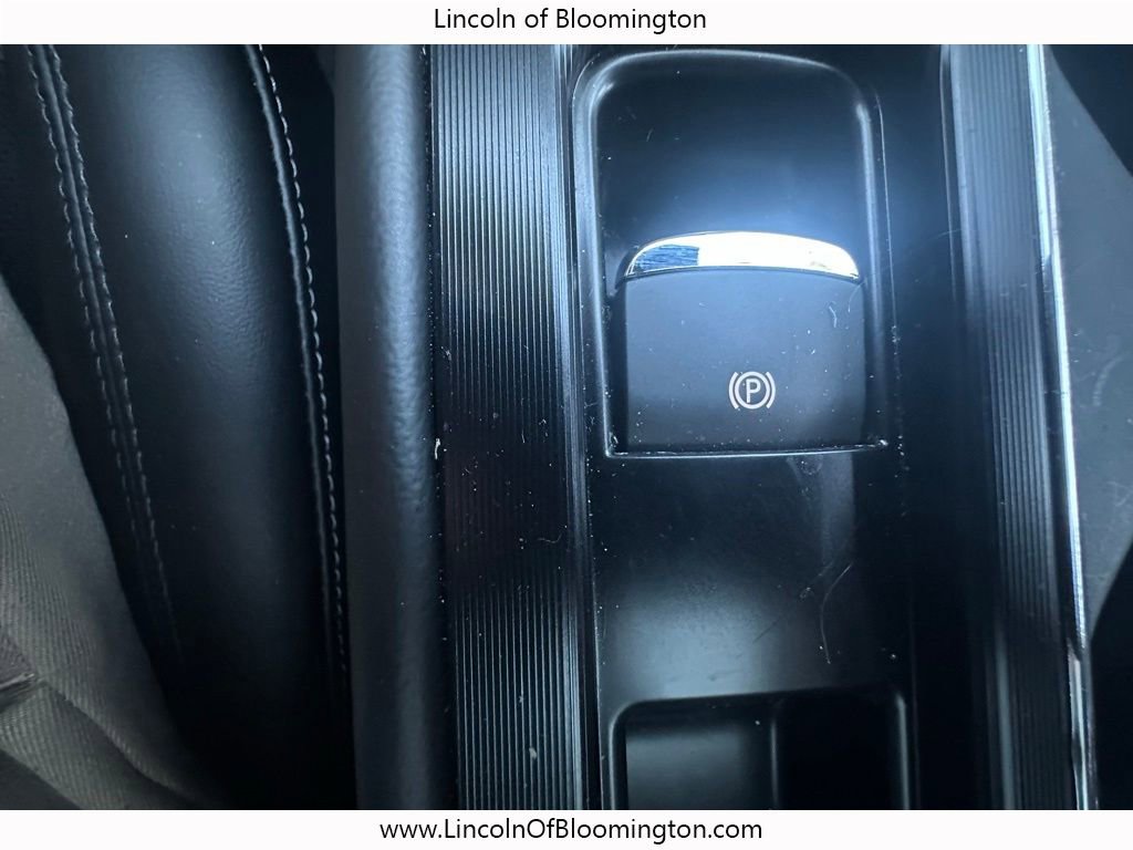 New 2025 Lincoln Corsair AWD w/ Equipment Group 101A image 33