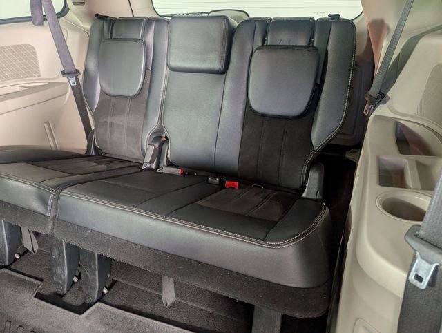 Used 2019 Dodge Grand Caravan SXT FWD image 25
