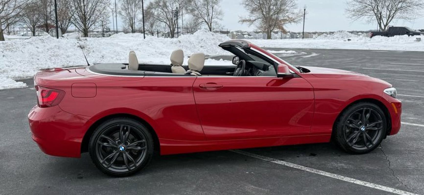 Used 2015 BMW 228i Convertible image 11