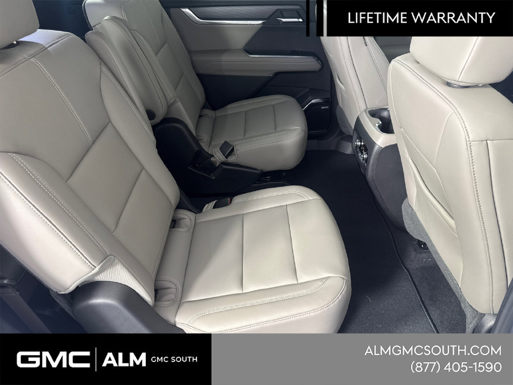 New 2026 GMC Acadia Elevation w/ Black Edition FWD image 17