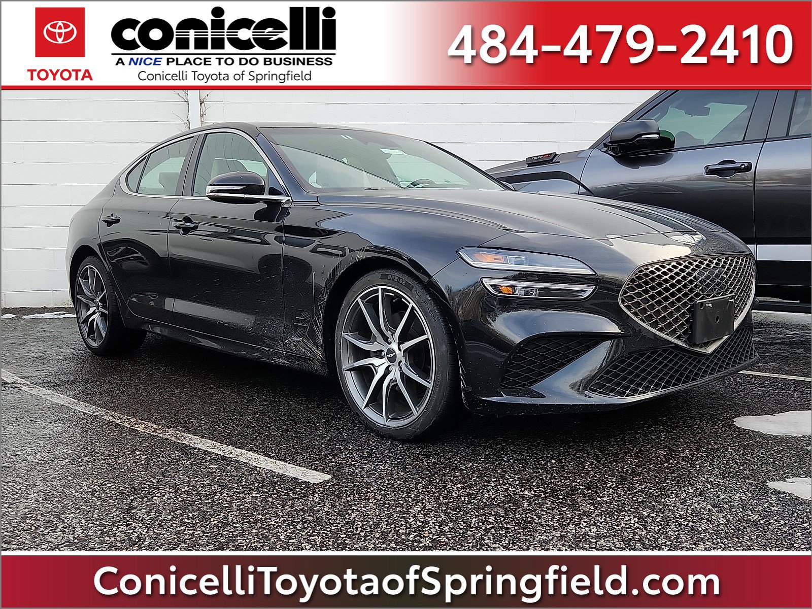 Used 2023 Genesis G70 2.0T image 1
