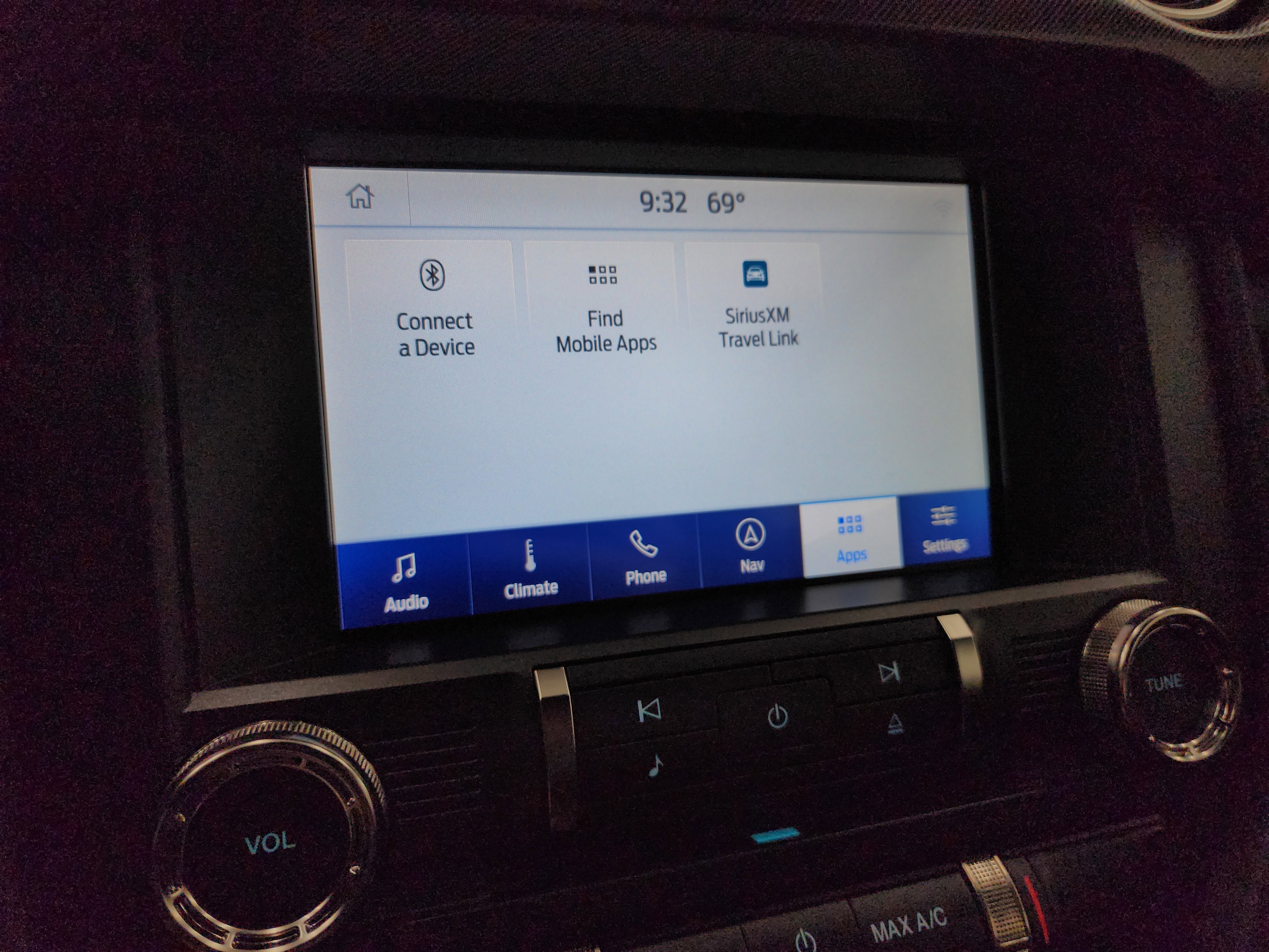 Used 2022 Ford Mustang Shelby GT500 w/ Technology Package image 44