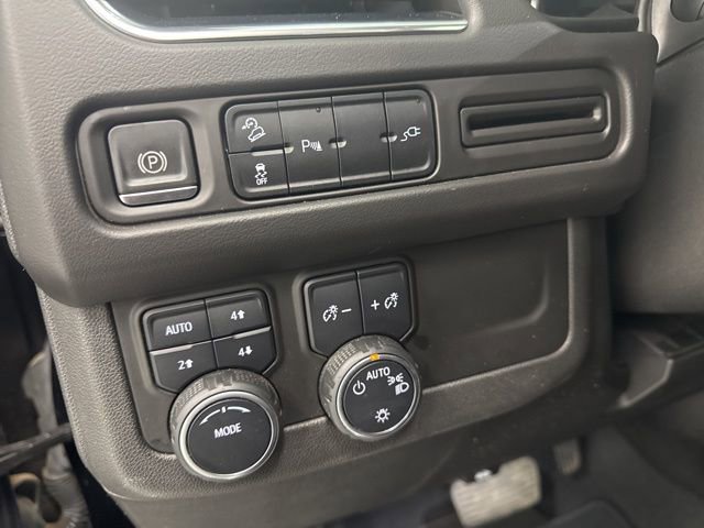 Used 2021 Chevrolet Suburban Z71 w/ Rear Media and Nav Package image 12