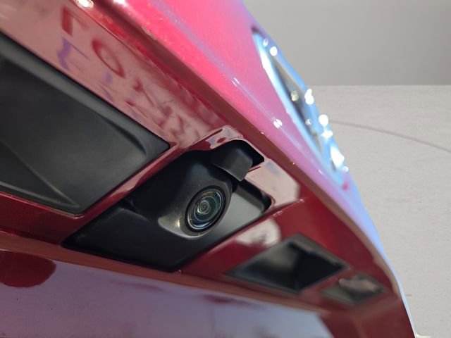 Used 2022 Toyota Highlander XLE image 19