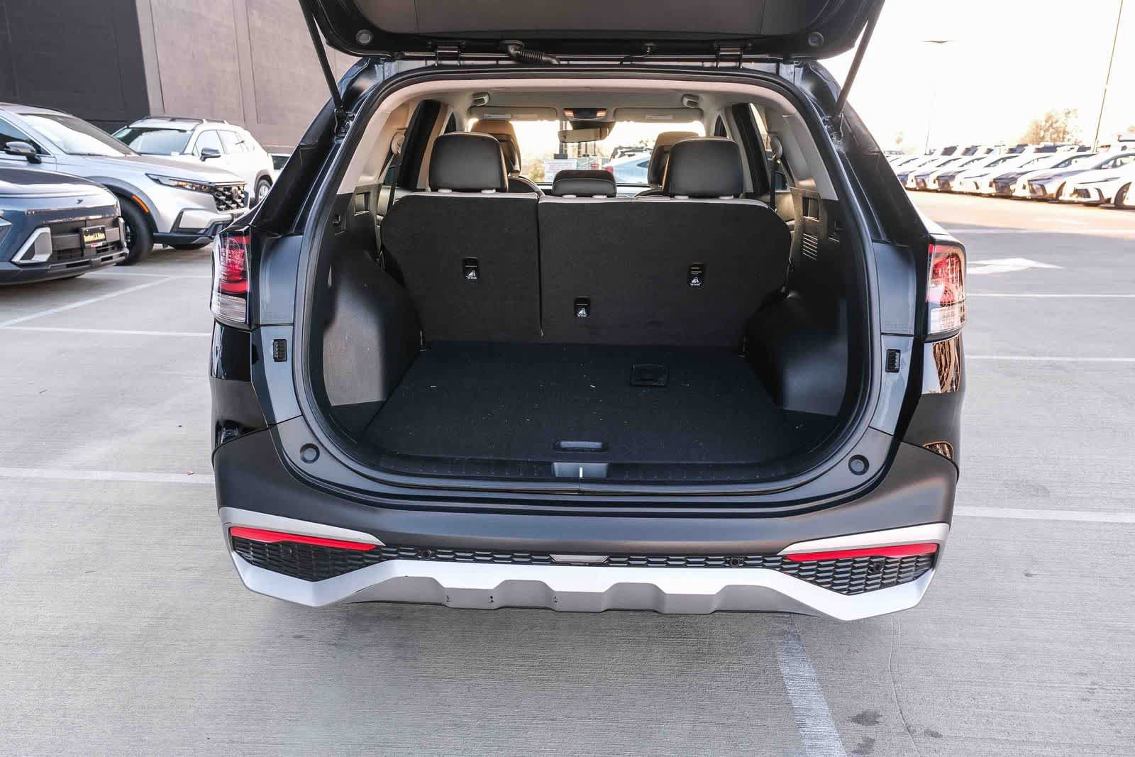 Used 2024 Kia Sportage EX FWD image 27