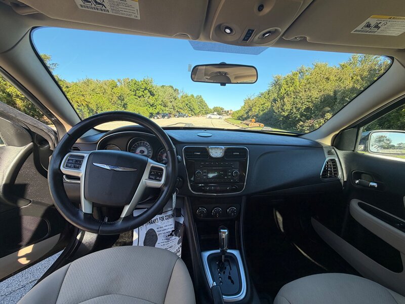 Used 2012 Chrysler 200 Touring w/ Cold Weather Group FWD image 12