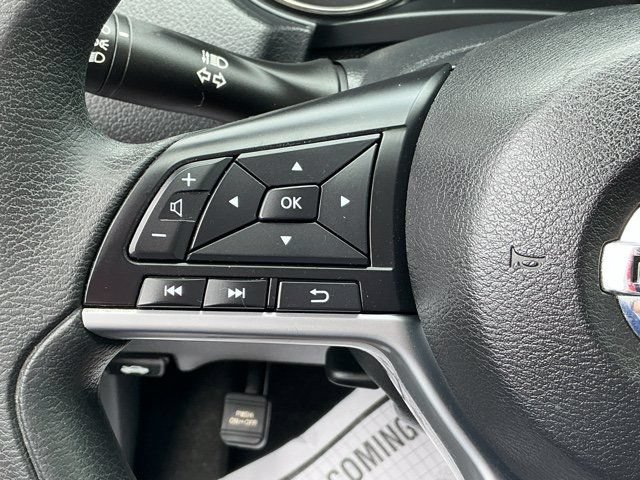 Used 2017 Nissan Rogue S FWD image 23