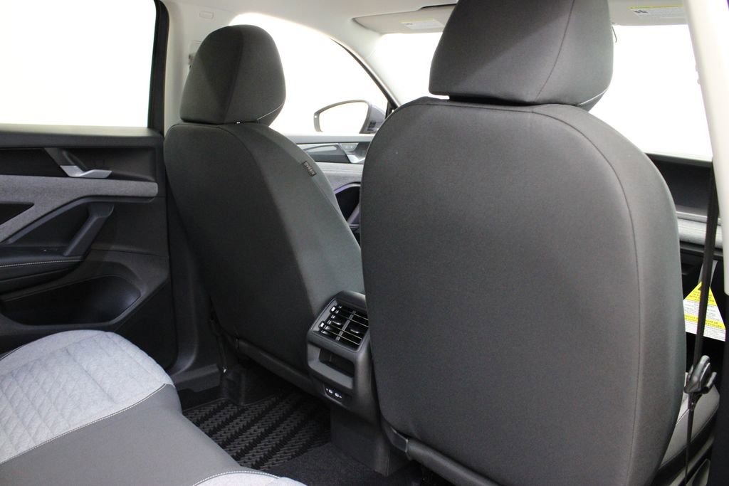 New 2026 Volkswagen Tiguan S FWD image 17