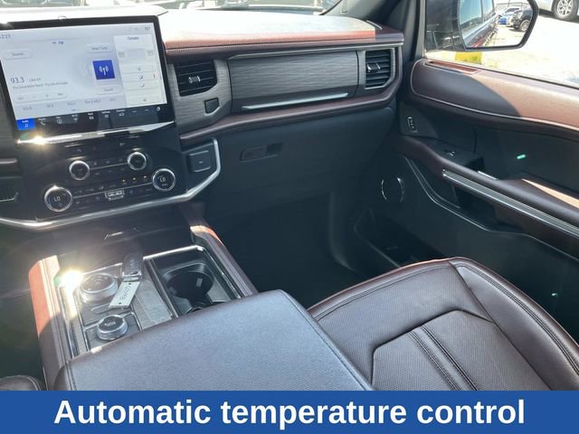 Used 2024 Ford Expedition Limited AWD/4WD image 18