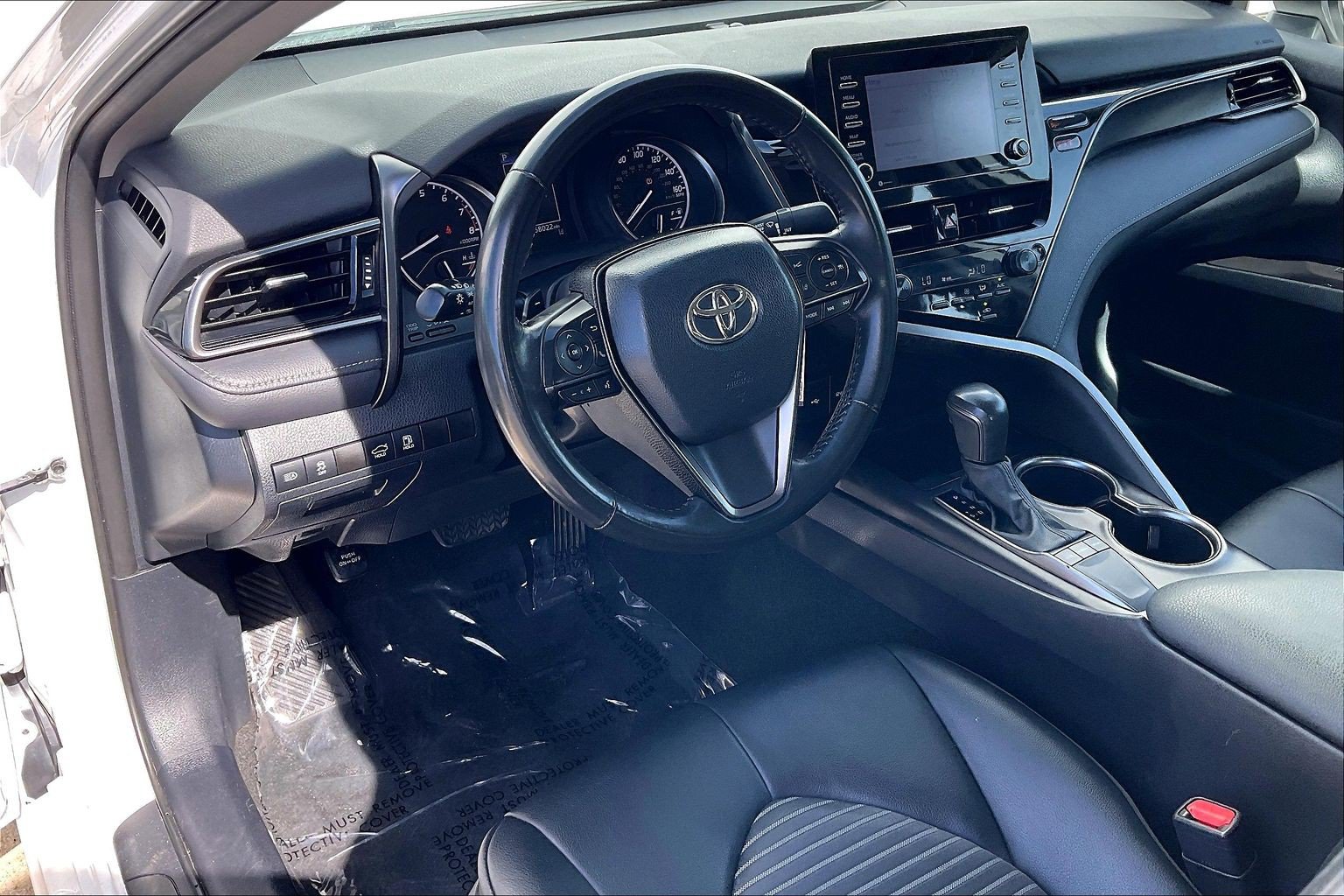 Used 2024 Toyota Camry SE FWD image 18
