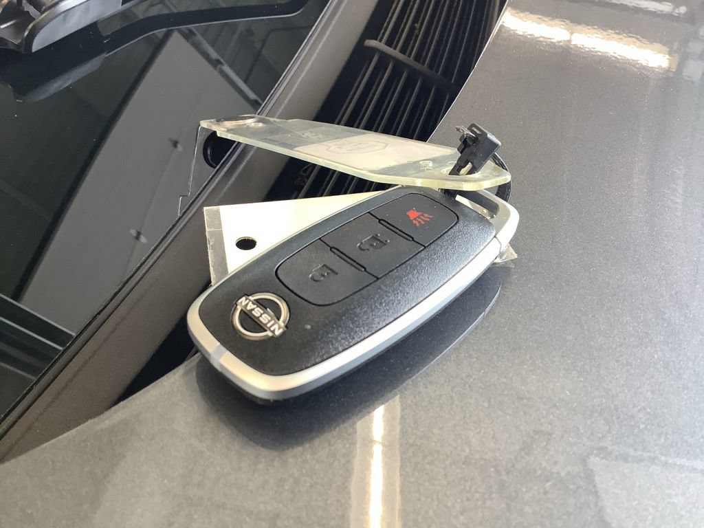 Used 2025 Nissan Kicks S AWD/4WD image 27