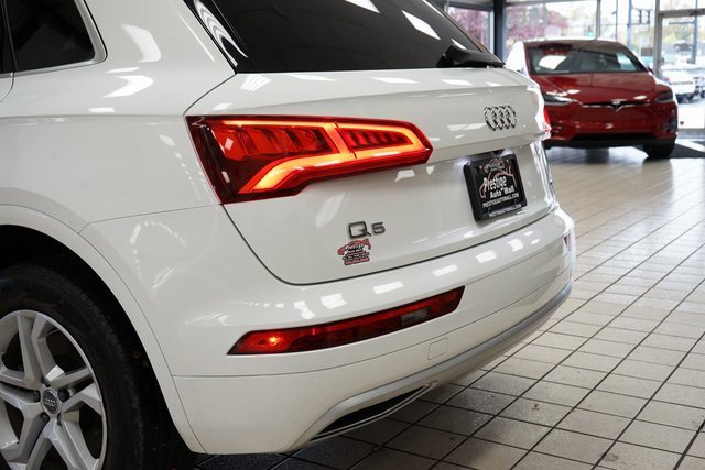 Used 2019 Audi Q5 2.0T Premium image 12