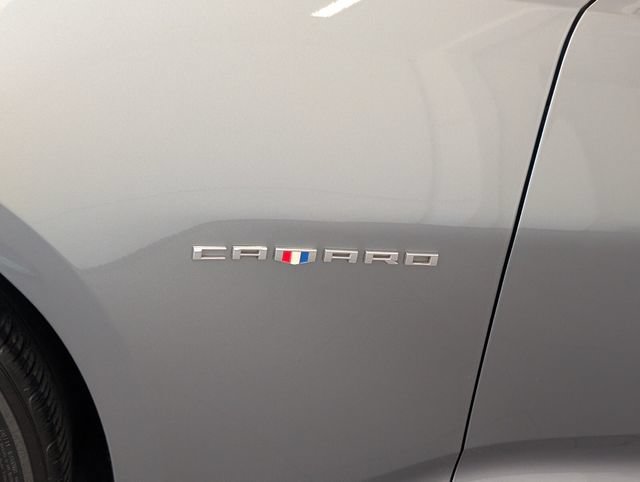 Certified 2021 Chevrolet Camaro LT RWD image 5