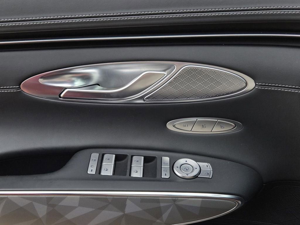 Used 2024 Genesis GV70 3.5T Sport w/ Sport Advanced Package image 18