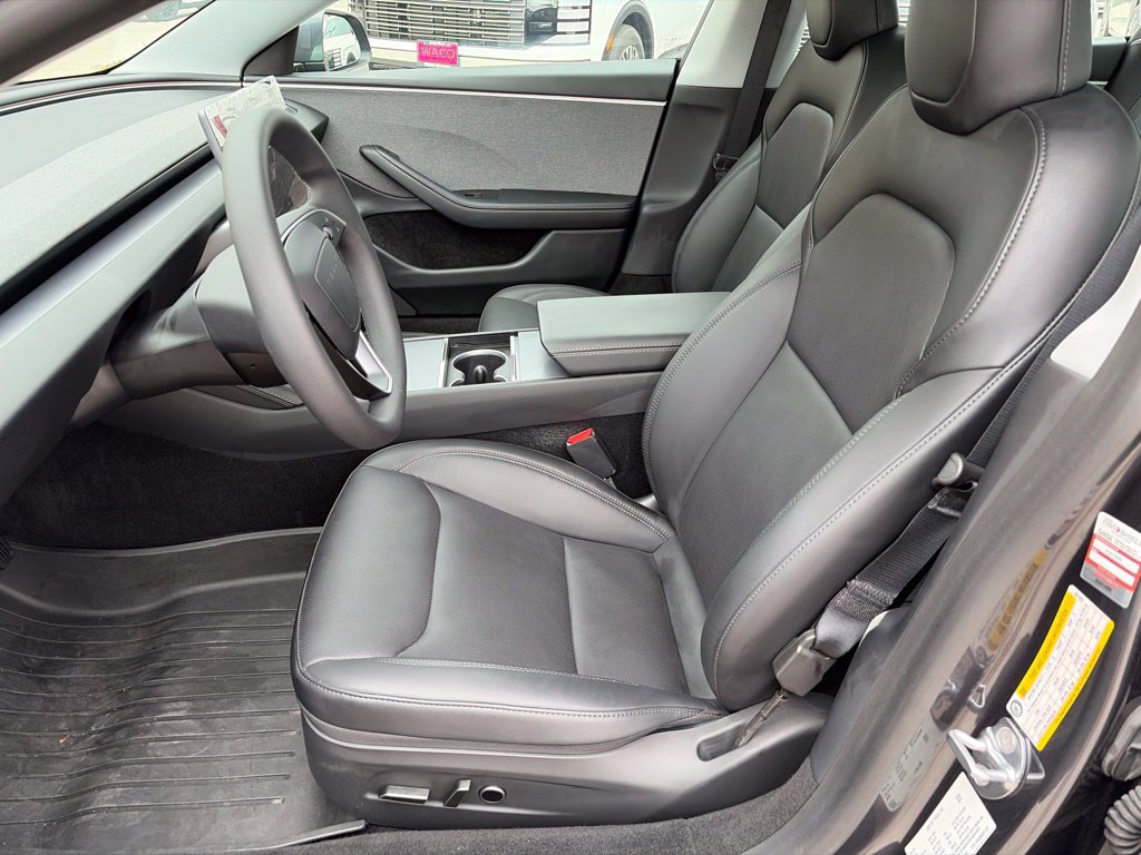 Used 2025 Tesla Model 3 Long Range RWD image 27