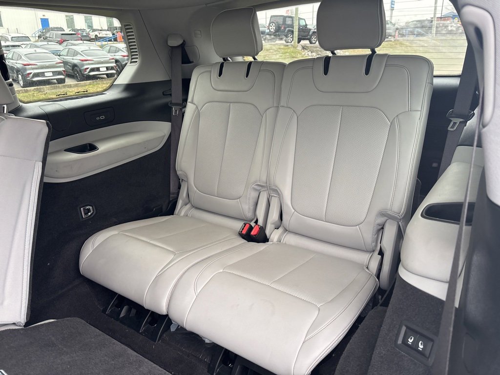 Used 2021 Jeep Grand Cherokee L Overland image 11