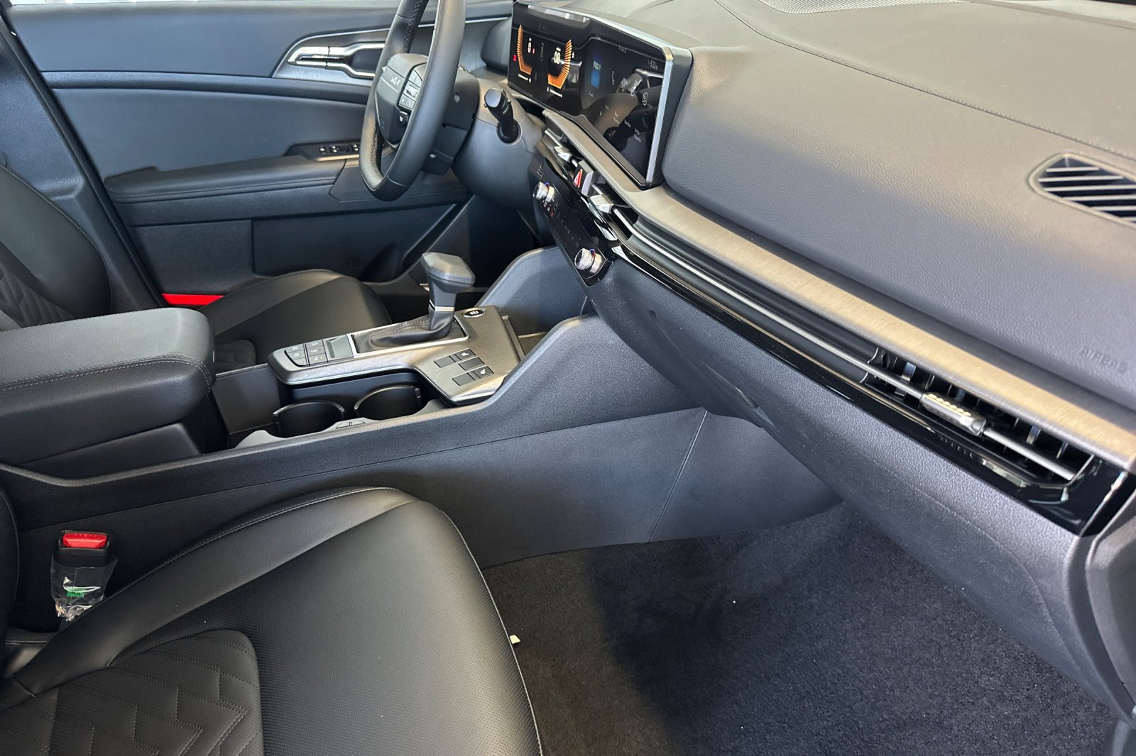 New 2026 Kia Sportage X-Line AWD/4WD image 16
