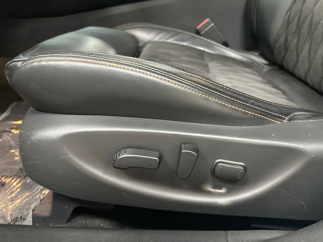 Used 2021 Nissan Maxima SR w/ Sport Mat Group FWD image 11