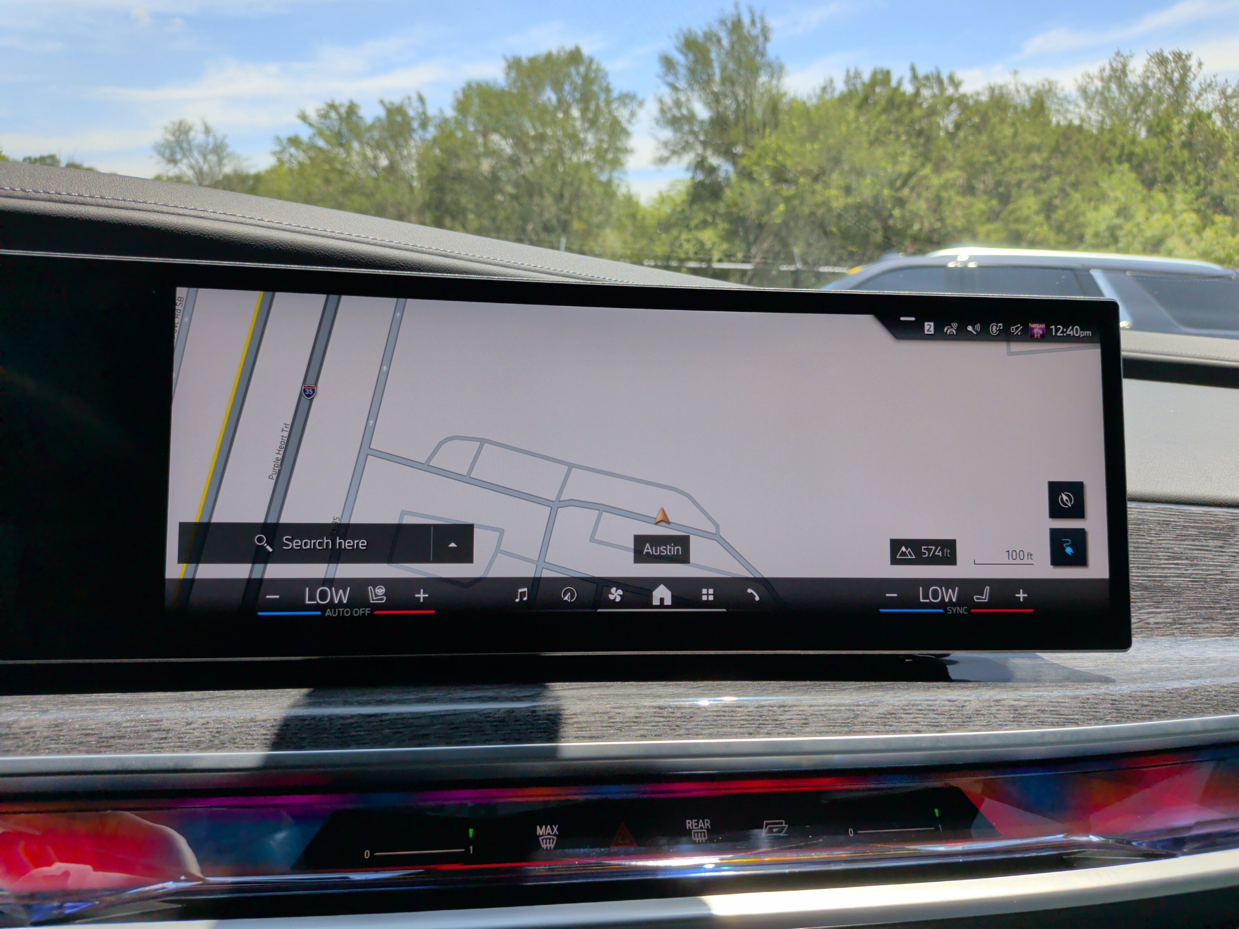 Certified 2025 BMW i7 eDrive50 w/ M Sport Package RWD image 17