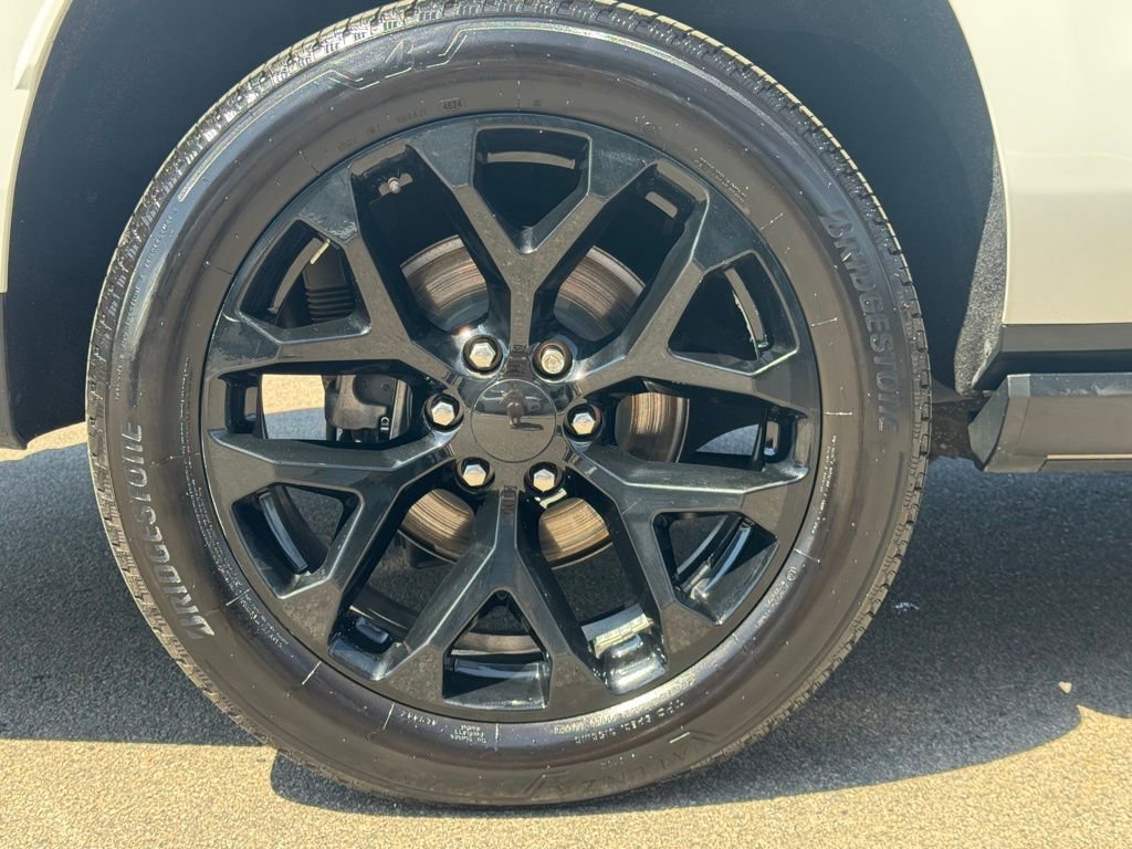 Used 2021 GMC Yukon XL Denali w/ Denali Ultimate Package RWD image 16