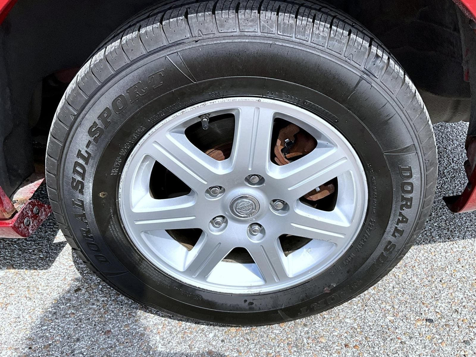 Used 2010 Chrysler Town & Country Touring w/ Entertainment Group #2 FWD image 25