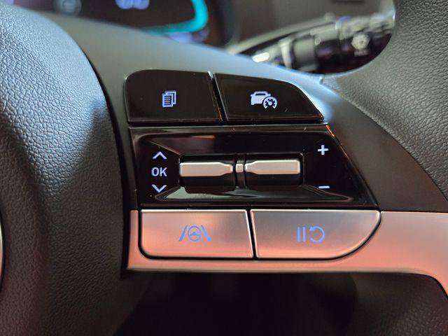 New 2026 Hyundai Elantra Hybrid FWD image 25