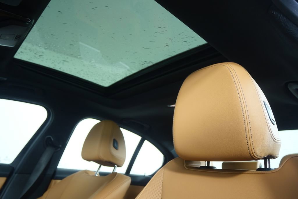 Certified 2025 BMW 330i xDrive Sedan image 11