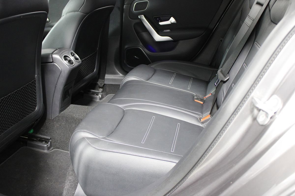 Used 2023 Mercedes-Benz CLA 35 AMG 4MATIC w/ Exterior Lighting Package image 32