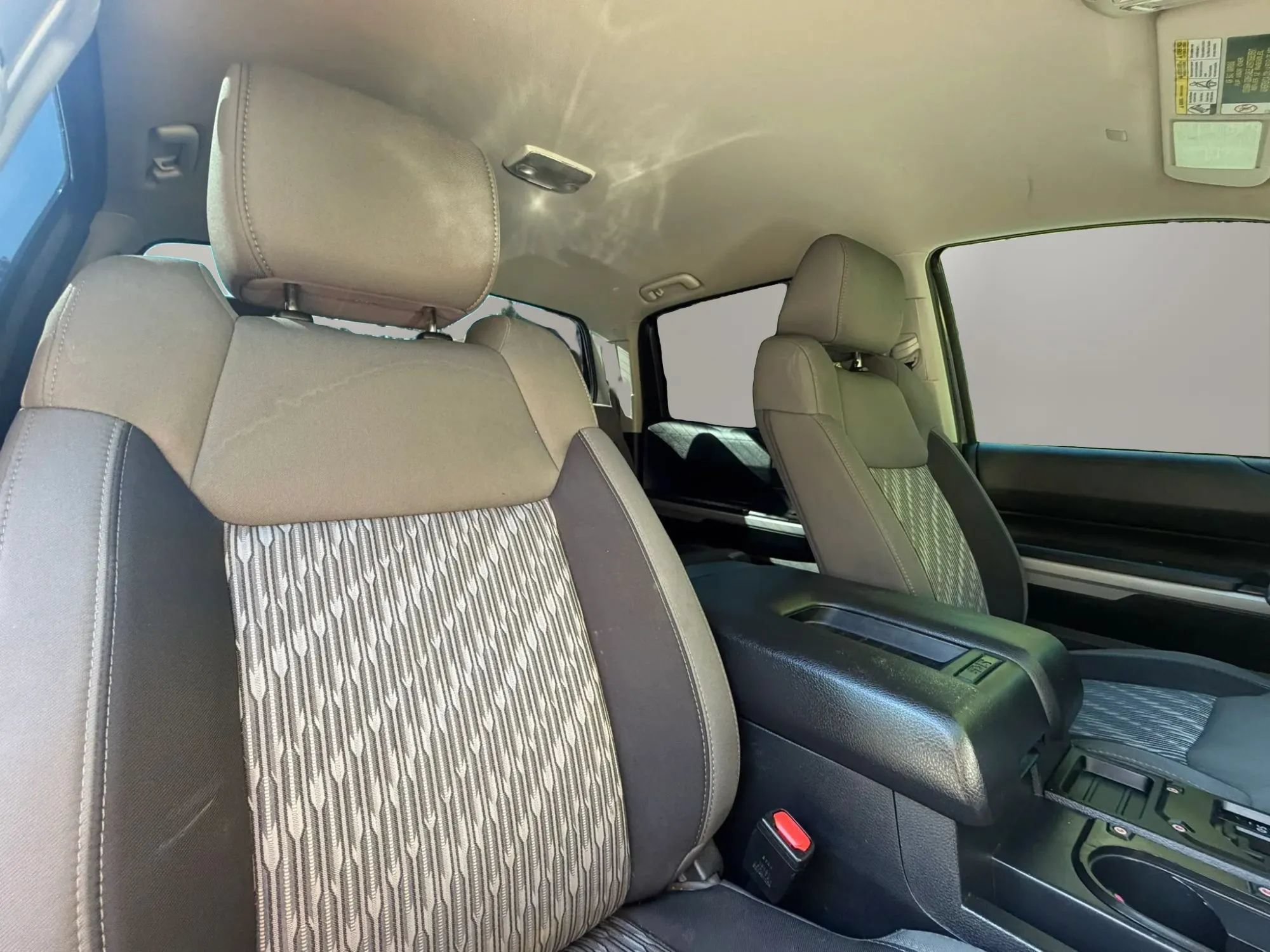 Used 2020 Toyota Tundra SR5 w/ SR5 Upgrade Package AWD/4WD image 17