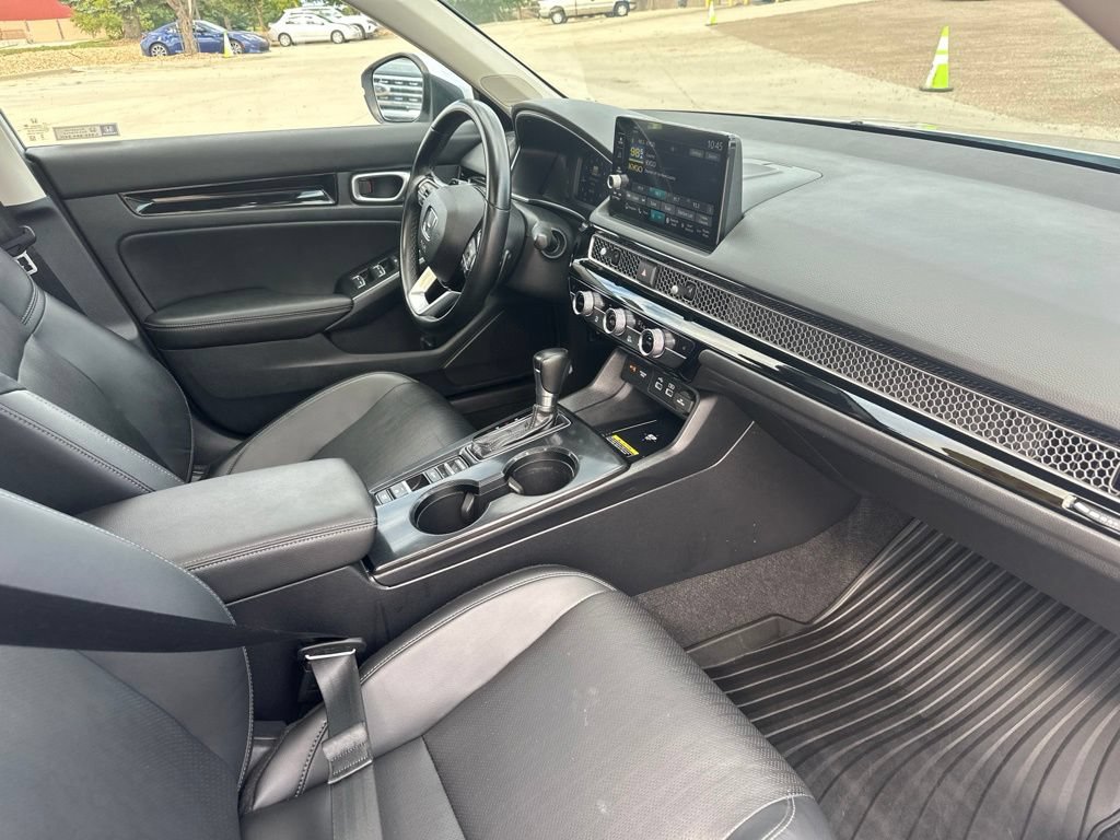 Used 2023 Honda Civic Touring image 28