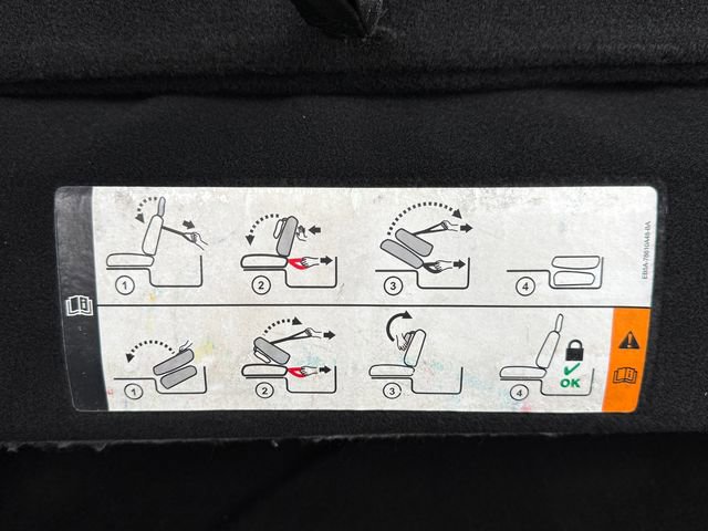 Used 2018 Ford Explorer XLT w/ Equipment Group 202A AWD/4WD image 39